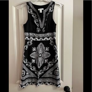 White House Black Market Size 6 Dress